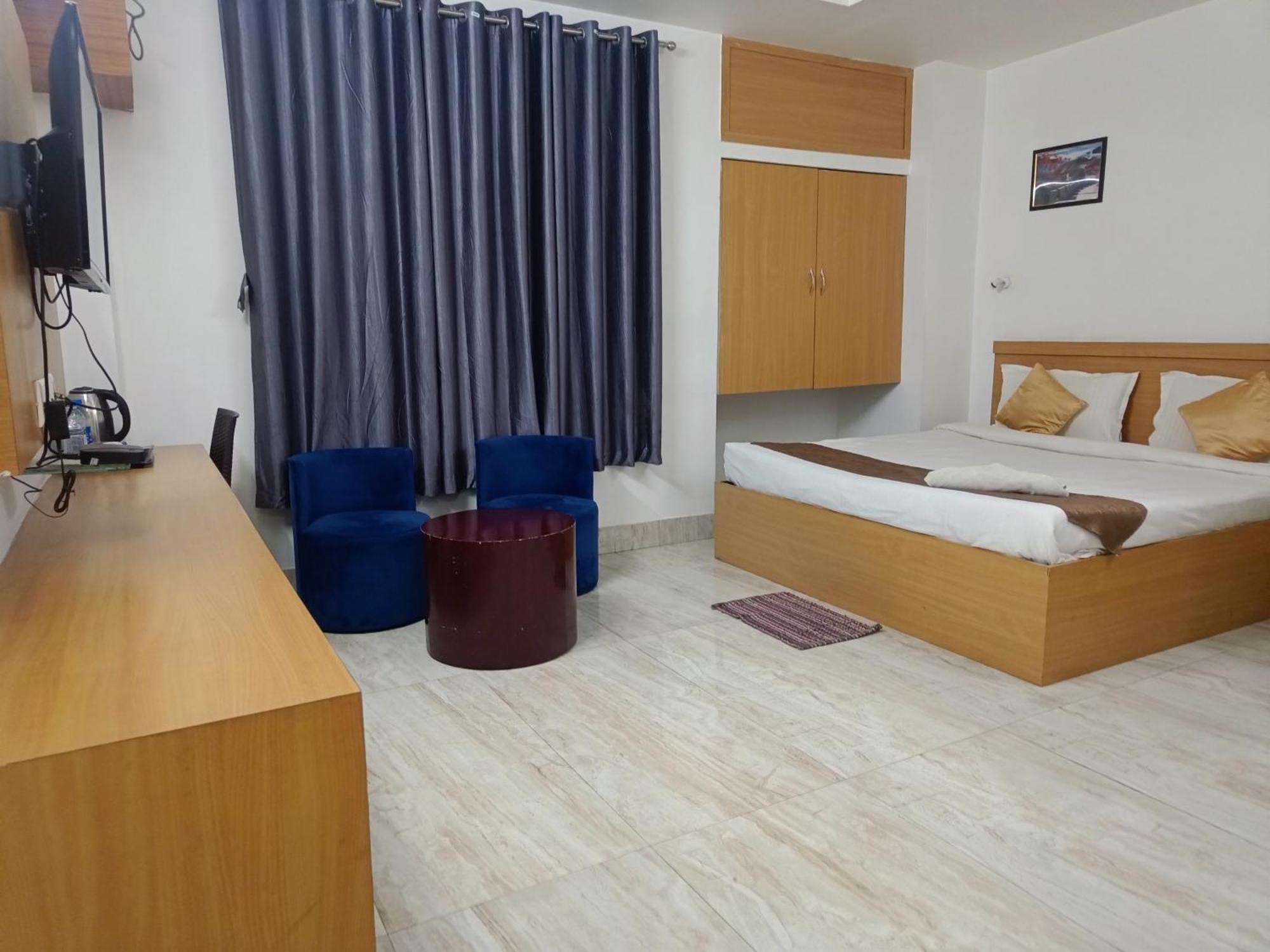Hotel Mirana Guwahati Exterior foto